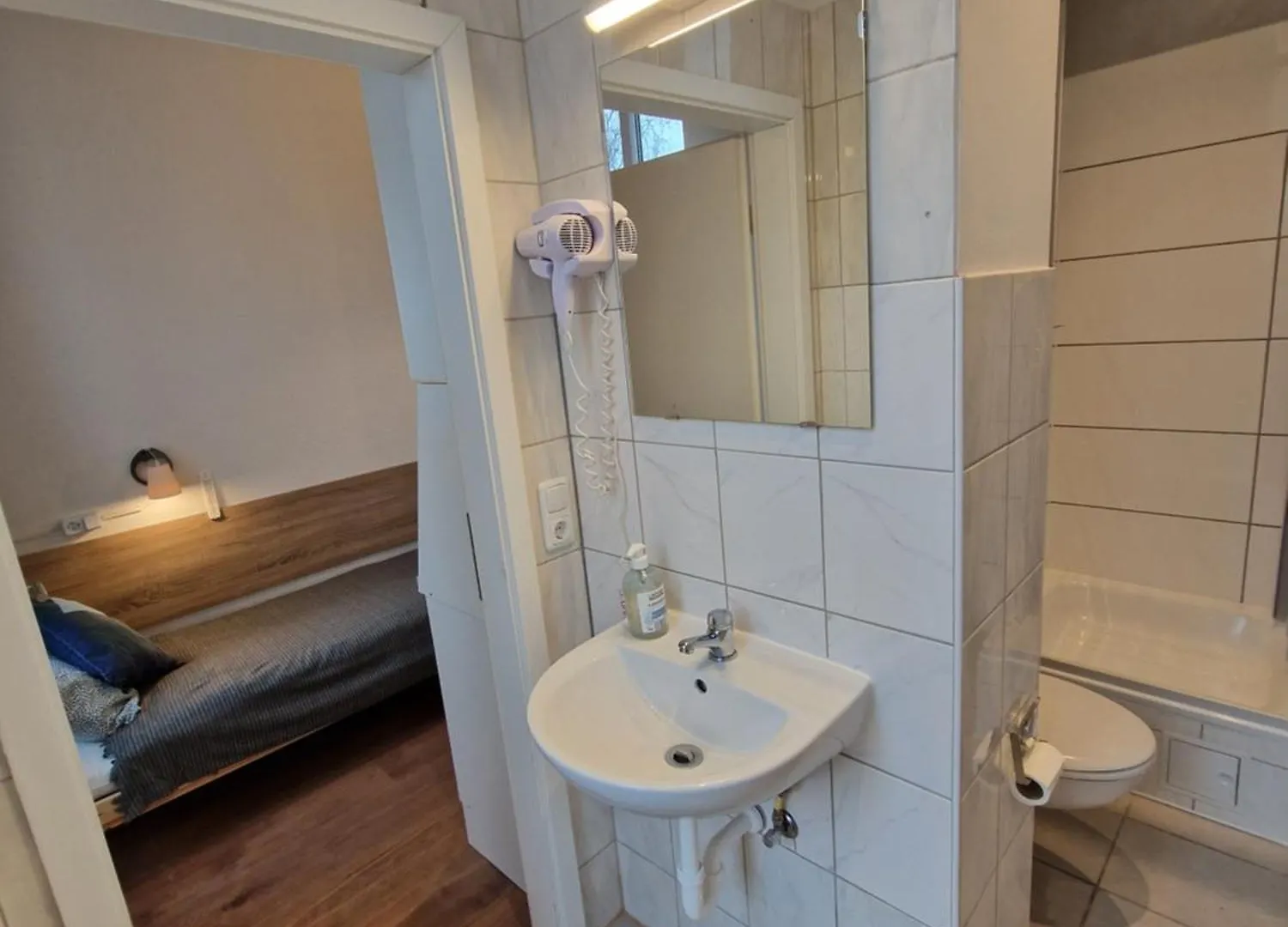 Habitación en casa particular Zimmervermietung Berlin Mertens